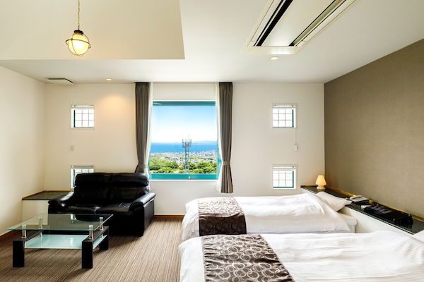 Triple Room, Ocean V, Top floor, Non Smoking | In-room safe, desk, blackout curtains, free WiFi