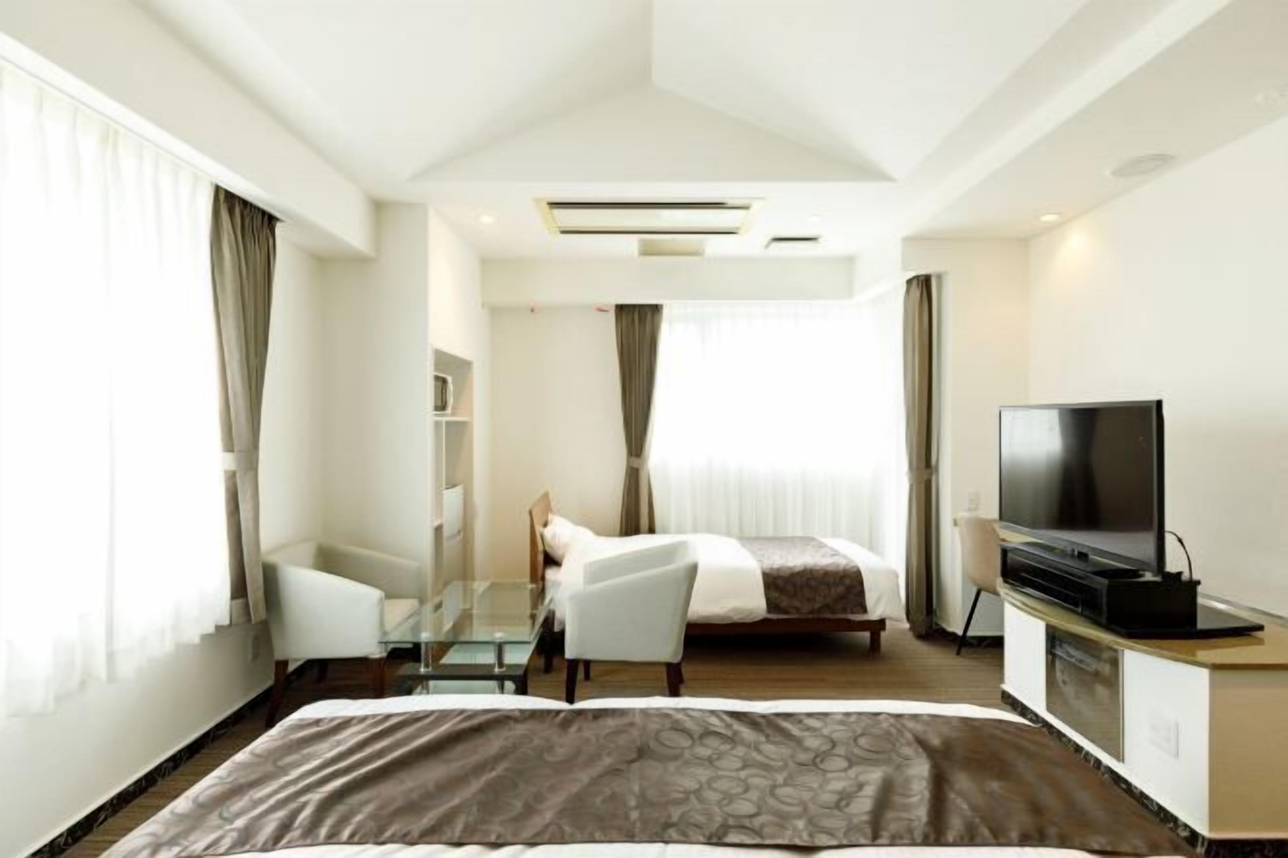 In-room safe, desk, blackout drapes, free WiFi