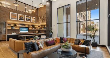 Tasteful Hayward 2BR w/ Heated Pool, near Shops & Dining, by Blueground