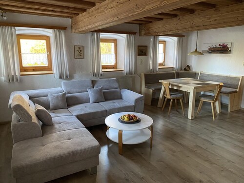 Apartamento 'Haus Peschl Fewo 1' con terraza compartida, jardín compartido y Wi-Fi