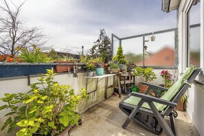 Terrace/patio - Apartment 'Fewo Sonnenschein' with Balcony and Wi-Fi (Hannover)