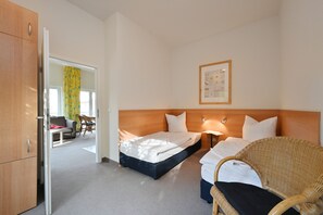 2 chambres, fer et planche Ă repasser, Wi-Fi gratuit, draps fournis