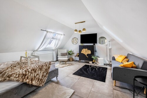 Apartment 'Deluxe' with Wi-Fi and Air Conditioning