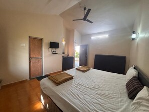 Free WiFi - Hotel Sai Plaza (Rahata)