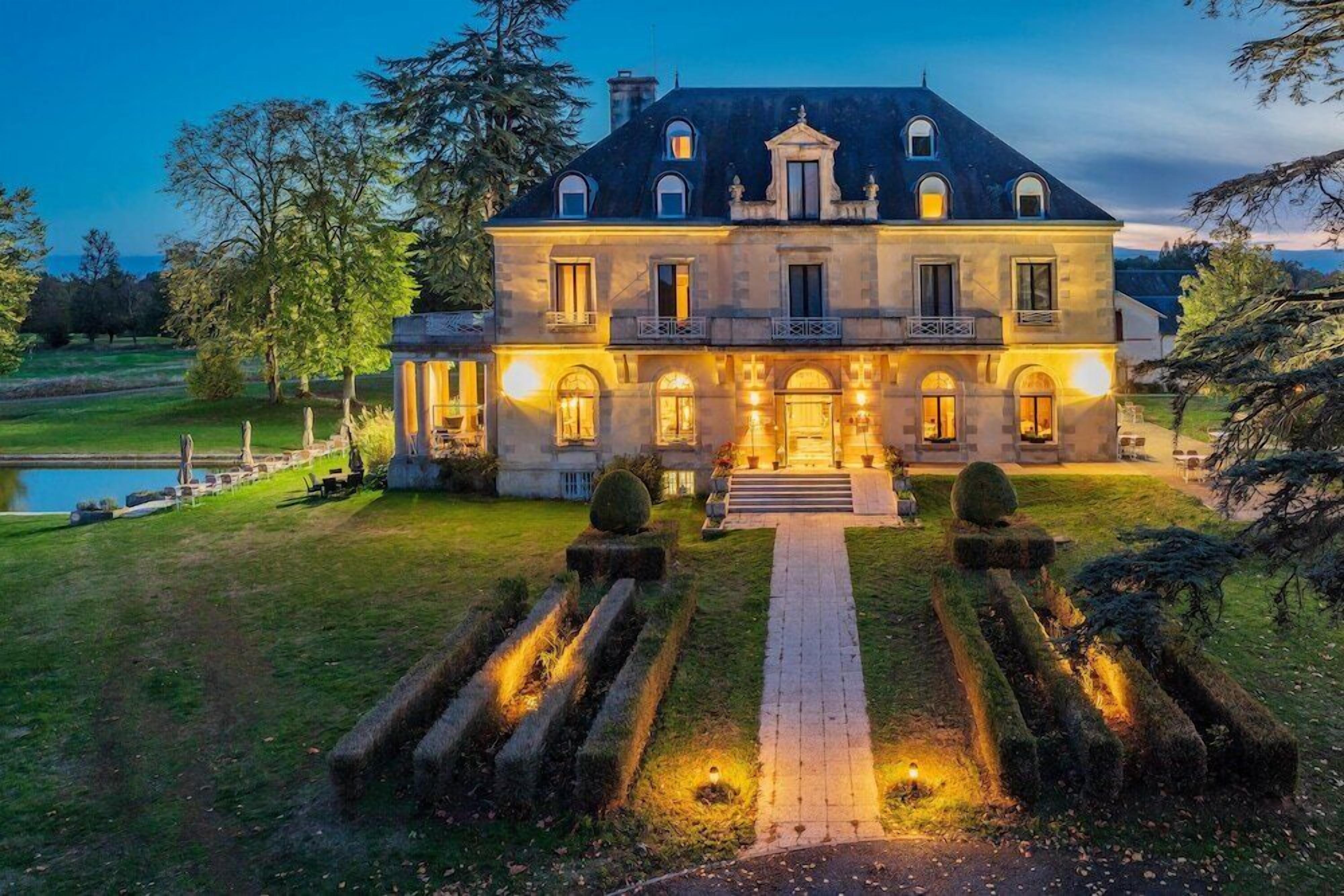 المنشأة من الخارج