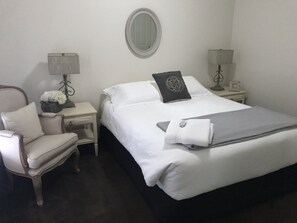 Comfort Cottage | 3 bedrooms, iron/ironing board, free WiFi