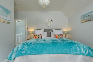 6 chambres, fer et planche à repasser, lit parapluie, Wi-Fi gratuit