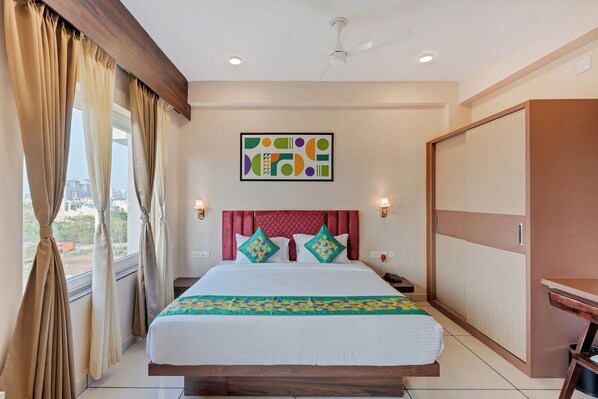 Deluxe Double Room | In-room safe, iron/ironing board - Treebo The Aura (Bhubaneshwar)