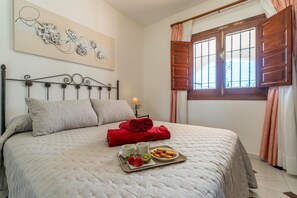 3 Schlafzimmer, Bügeleisen/Bügelbrett, kostenloses WLAN, Bettwäsche