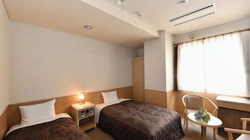 In-room safe, free WiFi