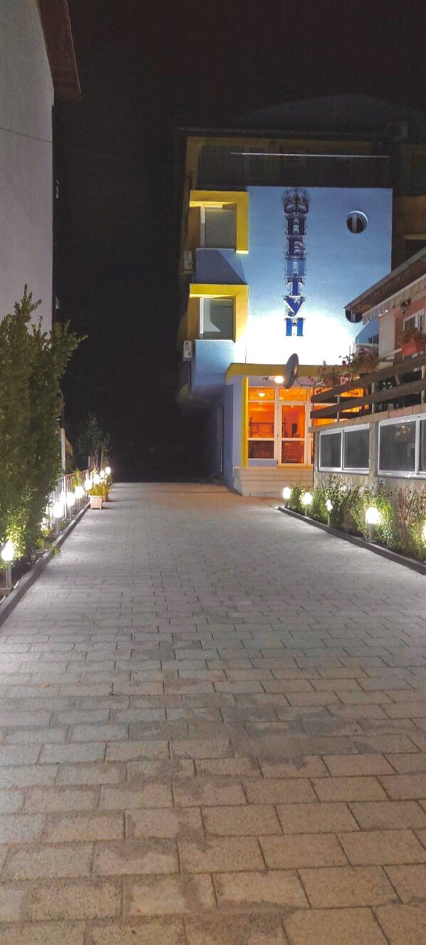 Front of property - Family hotel Neptun Lozenets (Tsarevo)