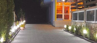 Family hotel Neptun Lozenets