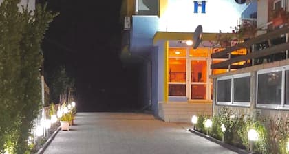 Family hotel Neptun Lozenets