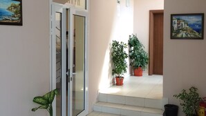 Reception - Family hotel Neptun Lozenets (Tsarevo)
