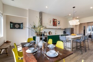 Dining - The Conway | Ensemble Escape in DT Nash | 5 Bdrs (Nashville)