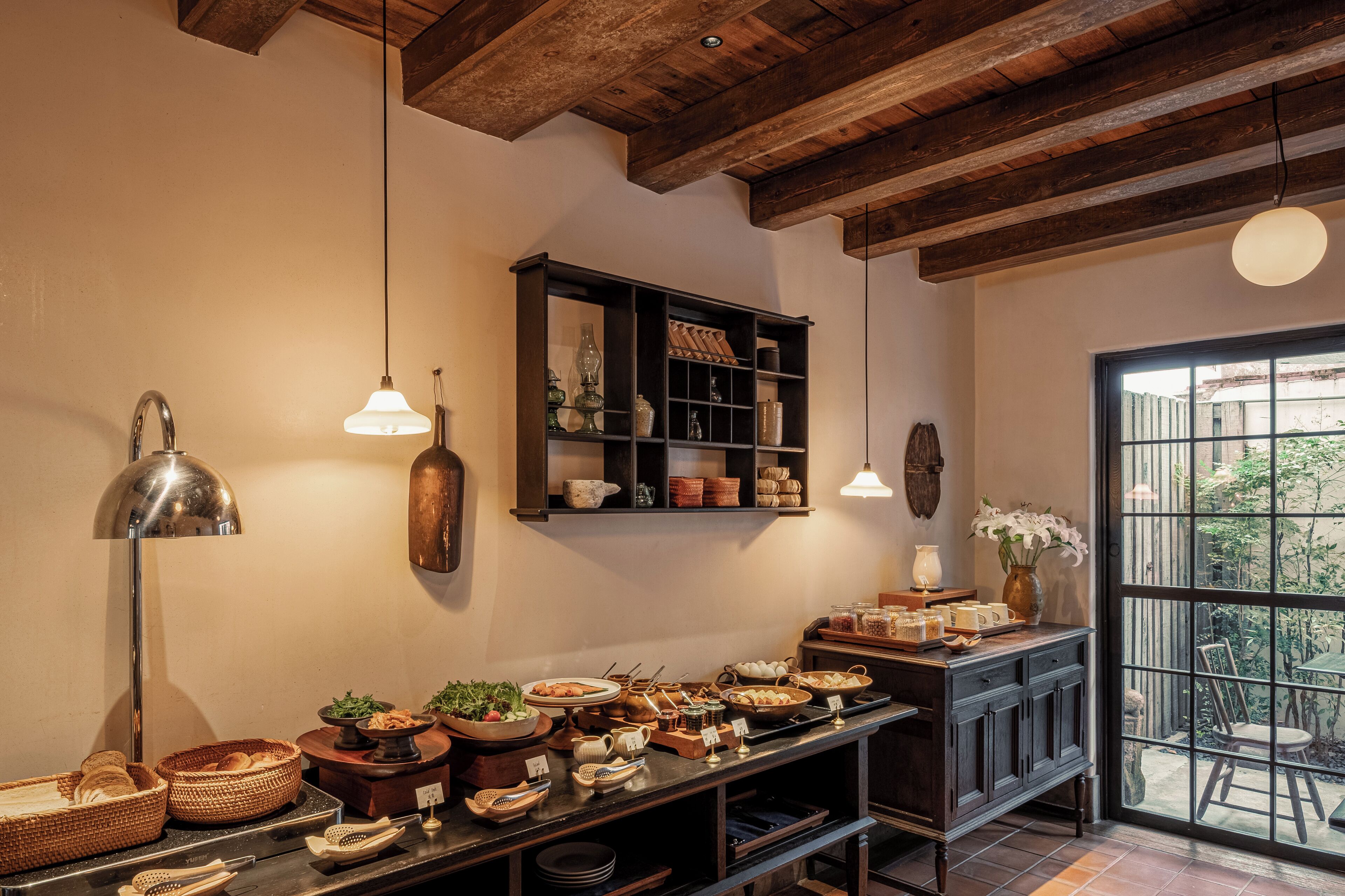 Free daily local cuisine breakfast 