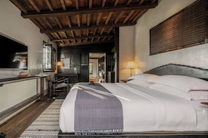 Presidential Double Room | Premium bedding, memory foam beds, individually decorated - Dali Ancient Town Anyu Hotel (Dali)