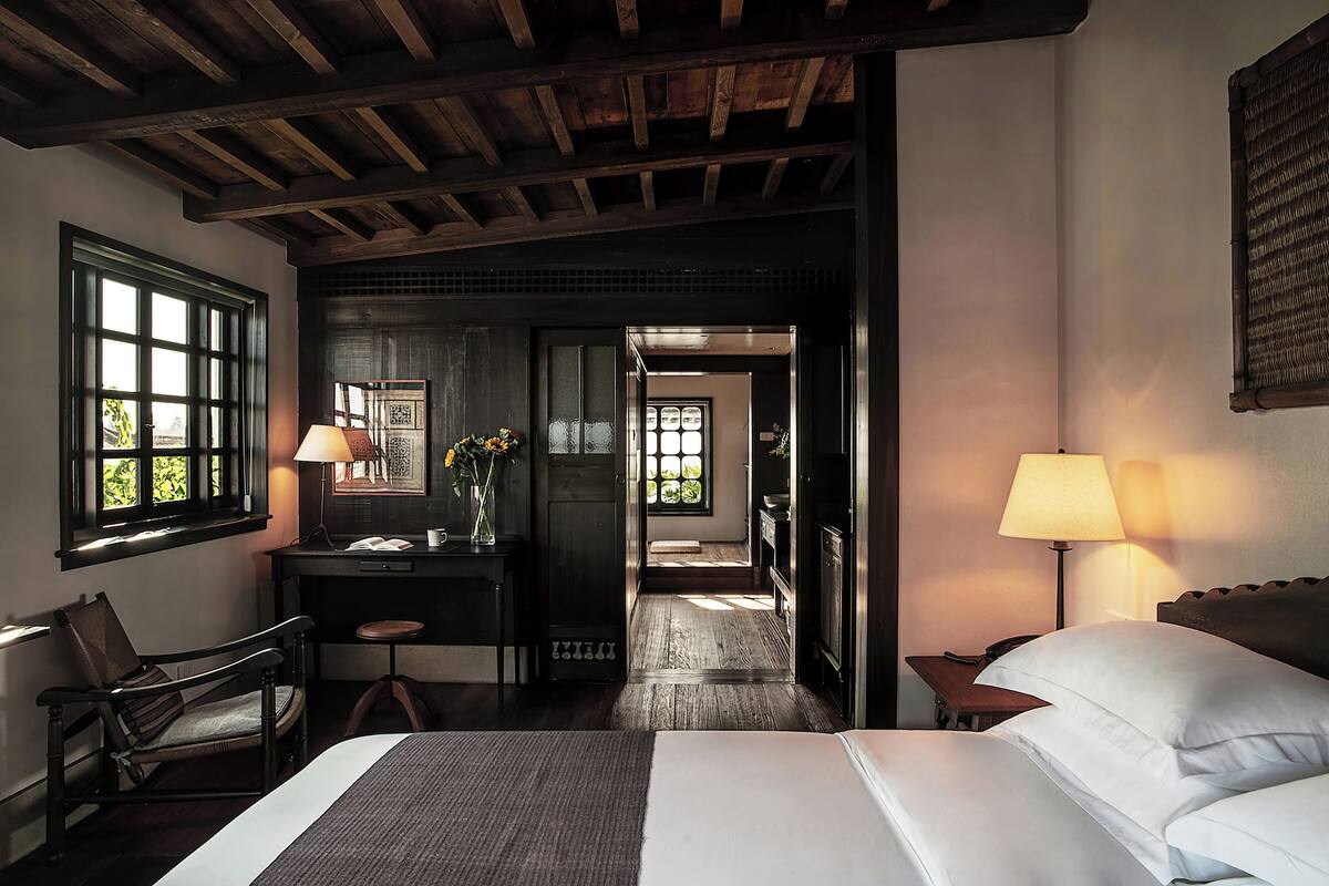 Presidential Double Room | Premium bedding, memory foam beds, desk, laptop workspace