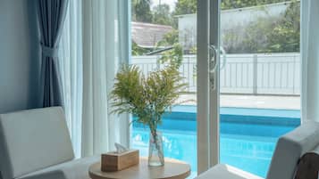 Six - Bedroom Villa | Room amenity