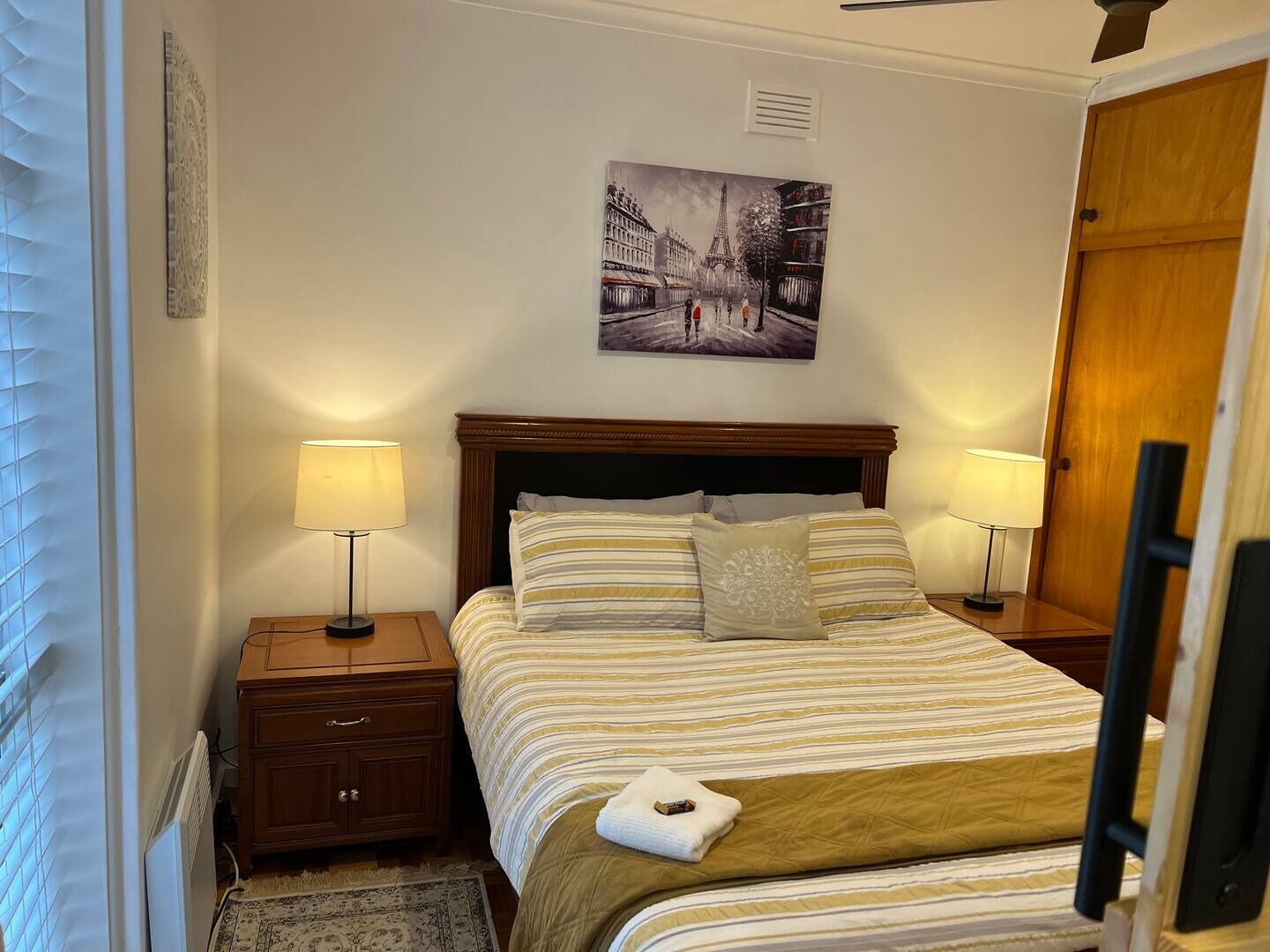 1 soverom, strykejern/-brett, wi-fi (inkludert) og sengetøy