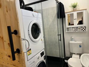 Shower, soap - NOT AVAIALBLE (Maribyrnong)