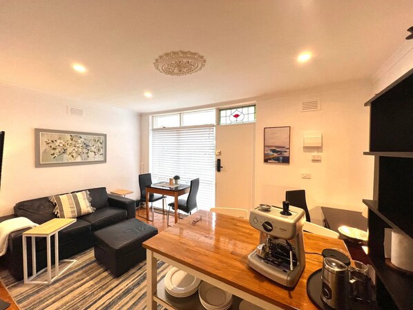 Interior - NOT AVAIALBLE (Maribyrnong)