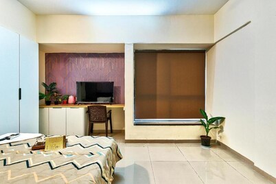 It takes 10 minutes to go to Pune Airport from here.