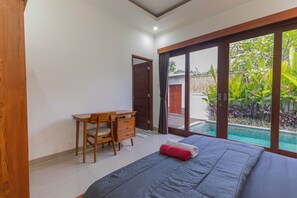 Deluxe villa | Een bureau, gratis wifi