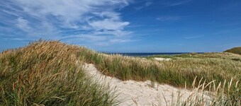 Dünenhuus Ost Modern retreat