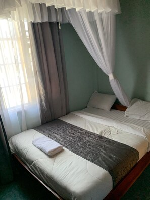 Chambre Double Deluxe, 1 lit double, accessible aux personnes à mobilité réduite