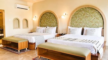 The Gathering Grove -Family Cottage with In-House Games and Bathtub | 1 bedroom, premium bedding, individually decorated
