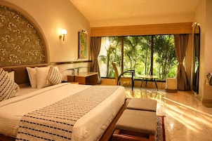 Wild Cub (Nature Porch Room – Ground Floor) | 1 dormitorio, ropa de cama de alta calidad, decoración individual