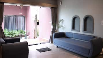 Royal Cottage | Living area