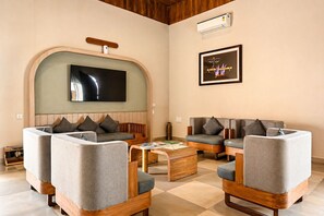 Lobby lounge - Wild Calm, Sasan Gir (Talala)