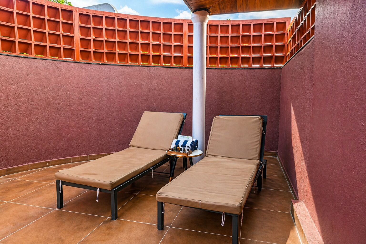 1 bedroom, premium bedding, individually decorated