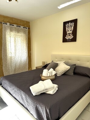 1 bedroom, iron/ironing board, free WiFi, bed sheets