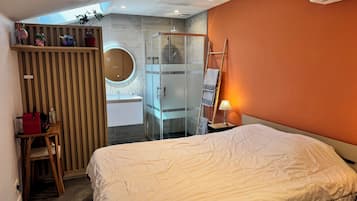 4 多间卧室、熨斗/熨衣板、WiFi