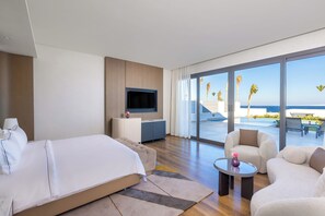 Free minibar, in-room safe, desk, laptop workspace - Club Prive By Rixos Sharm El Sheikh (Sharm El Sheikh)