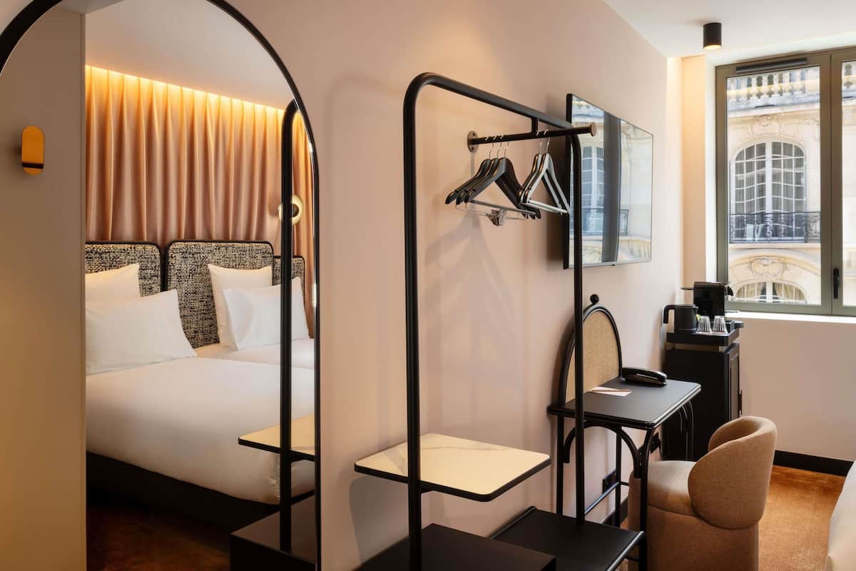 Chambre Supérieure, 2 lits une place