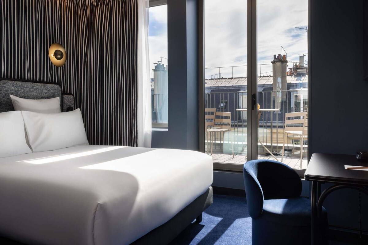 Premium bedding, pillow-top beds, in-room safe, desk