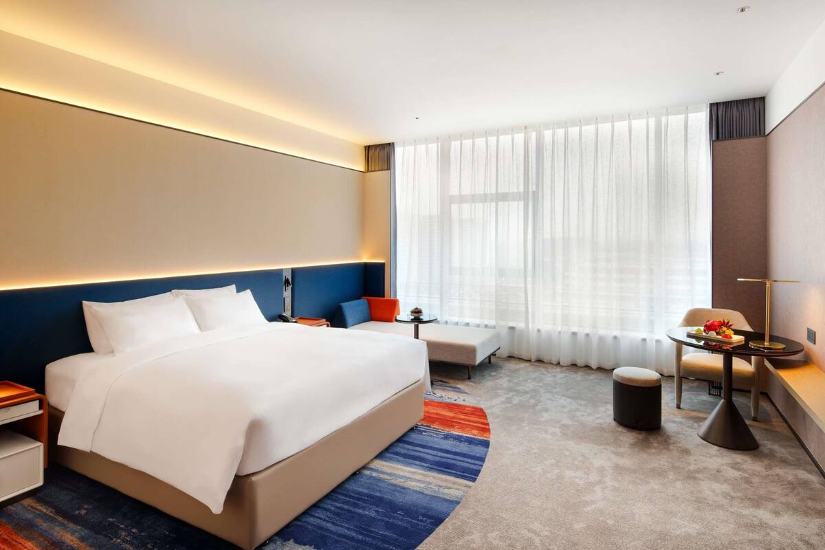 Executive Room, 1 King Bed