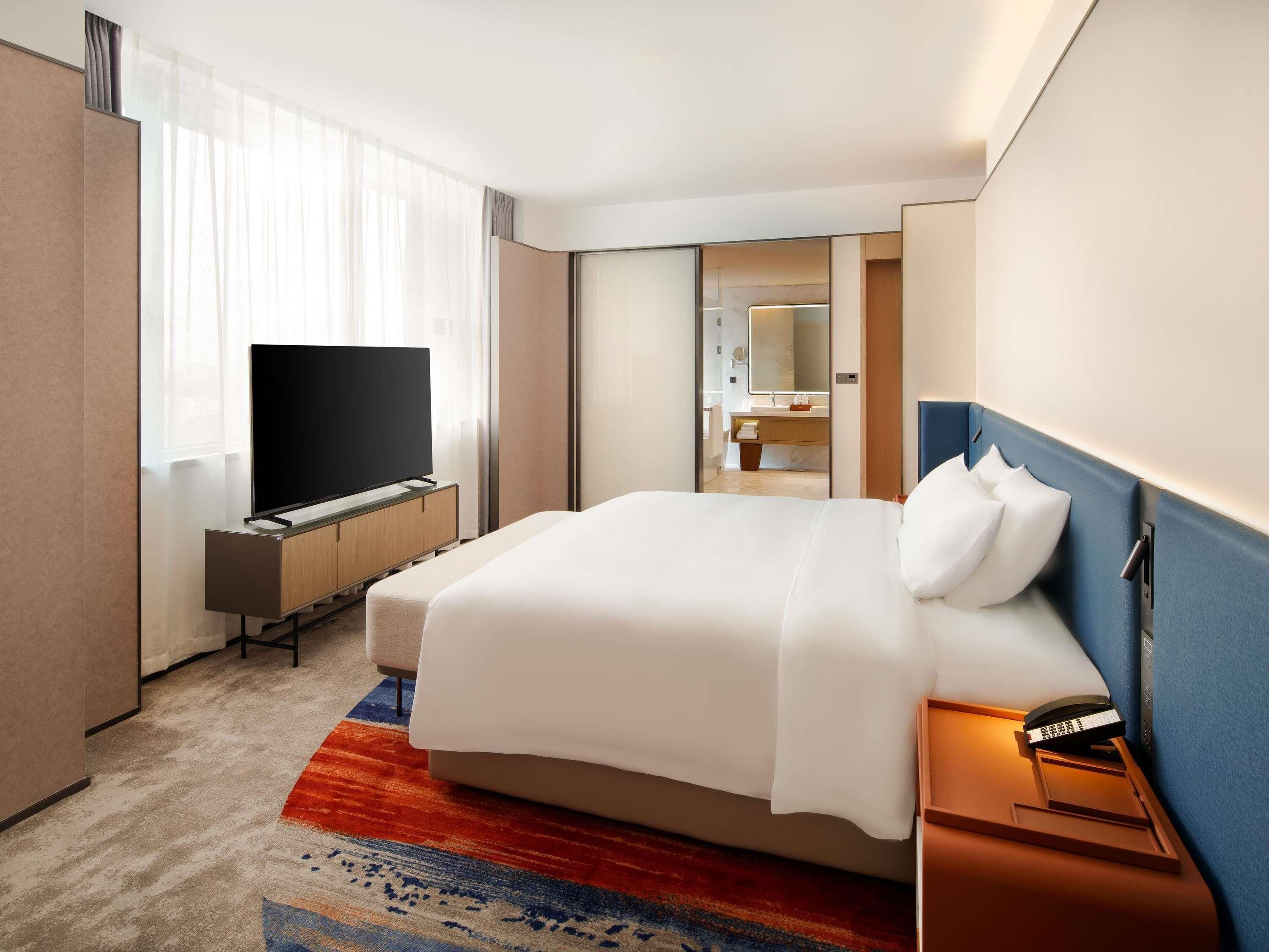 Suite, 1 llit de matrimoni gran | Roba de llit d'alta qualitat, cobrellits i minibar 