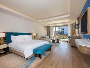 Executive Suite Beach Side | Ropa de cama de alta calidad y minibar con artículos gratuitos