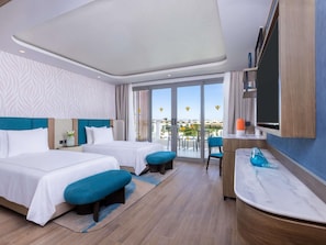 Ropa de cama de alta calidad y minibar con artículos gratuitos