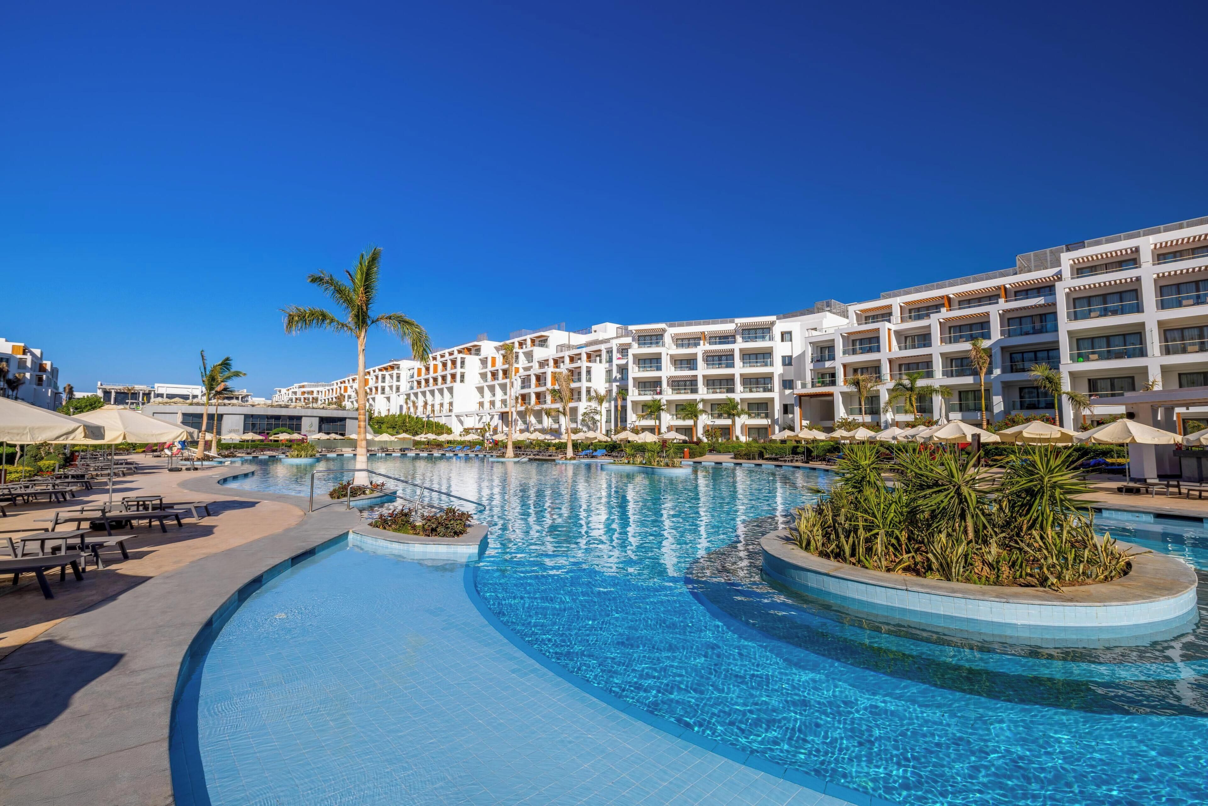 3 outdoor pools
