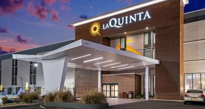 La Quinta Inn & Suites by Wyndham Columbus MS