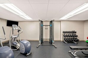 Fitness facility - La Quinta Inn & Suites by Wyndham Columbus MS (Columbus)
