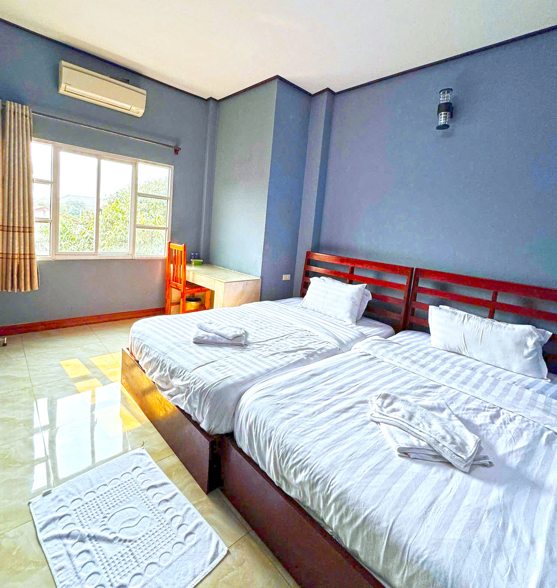 Family Room | Individually decorated, individually furnished, desk, soundproofing