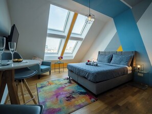 Fer et planche à repasser, Wi-Fi, literie fournie