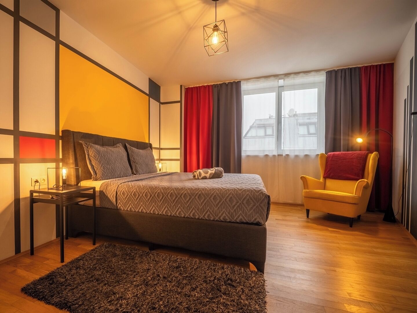 2 habitaciones, tabla de planchar con plancha, wifi y ropa de cama 